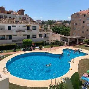 Apartment Urb Pueblo Del Parque, Luxury 2 Bedroom Apartment. Fantastic Location., Benalmadena