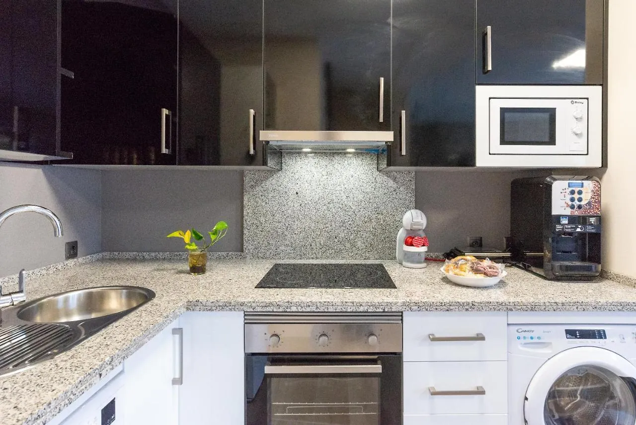Duplex De Lujo En La Playa , Jacuzzy, Piscina, Chimenea Y Padel Apartment Benalmadena 0*,  Spain